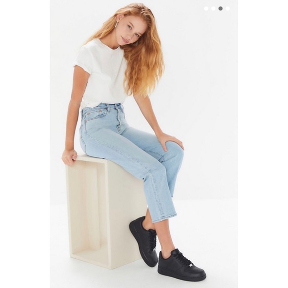 Levi’s Wedgie Straight in Dibs - Picture 2 of 10